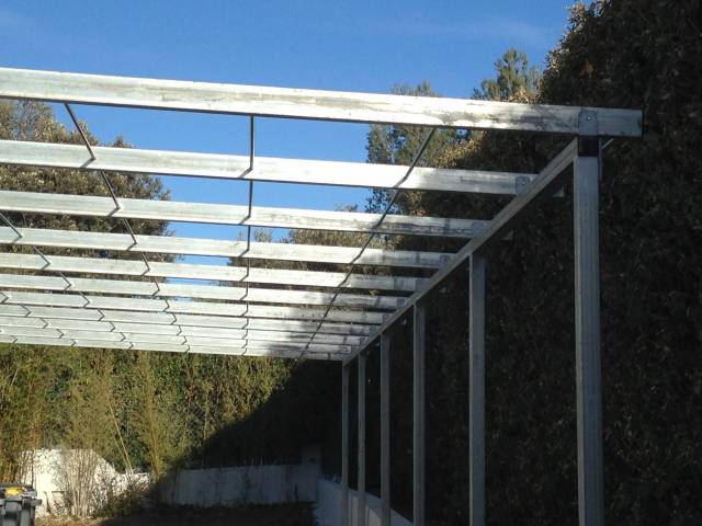 Pergola contemporaine acier galvanisé Modèle Lali