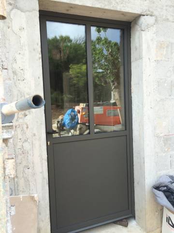 Porte acier vitrée. Modèle Emma