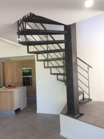 Escalier acier