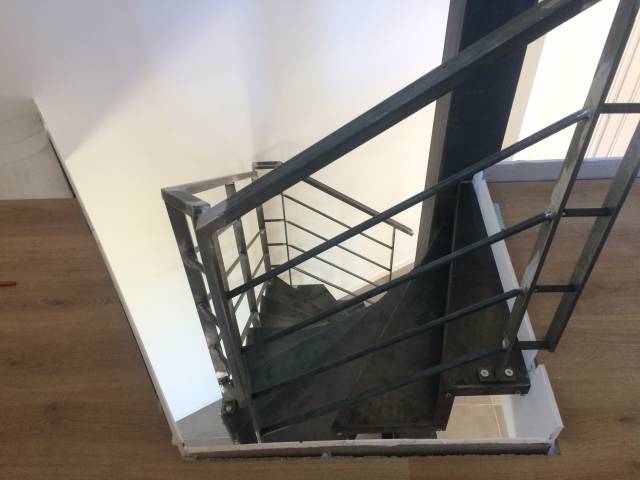 Escalier acier