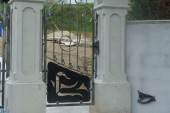 Fabrication à la forge portail 2 vantaux dans le Var. Modèle Urbain