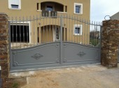 Fabrication sur mesure portail coulissant, automatisable. Modèle Quentin